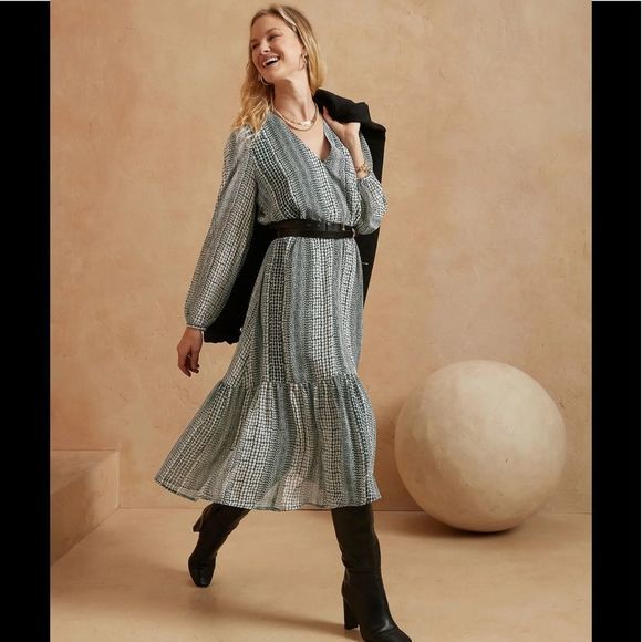 Banana Republic Flounce Hem Maxi Dress - NWOT - Picture 1 of 6